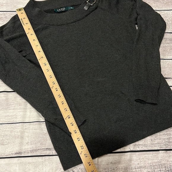Lauren Ralph Lauren Charcoal Grey Sweater with Leather stamp on‎ Collar Sz L - Picture 4 of 5